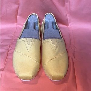 Women’s slip ons